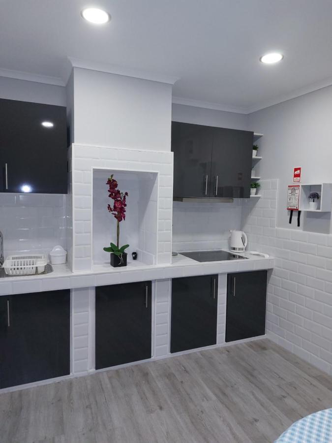 Pineapple Studio Πόντα Ντελγκάντα Εξωτερικό φωτογραφία